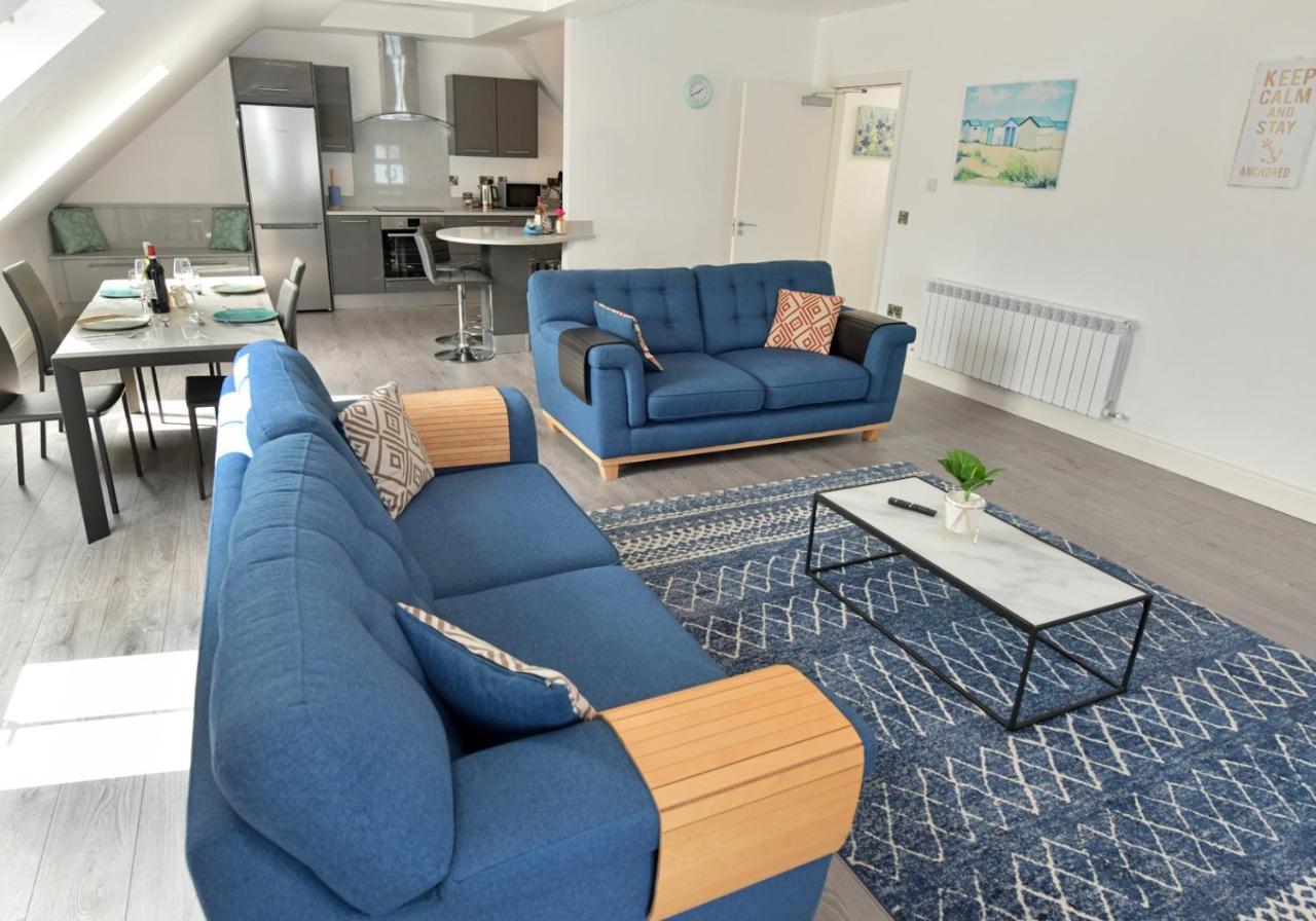 Pier House Luxury Apartment ディングル エクステリア 写真